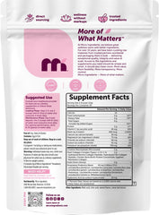 Mujer en gimnasio tomando Micro Ingredients, refuerza hidratación durante ejercicio