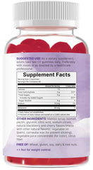 Micro Ingredients persona sosteniendo gomitas antes de dormir para rutina nocturna