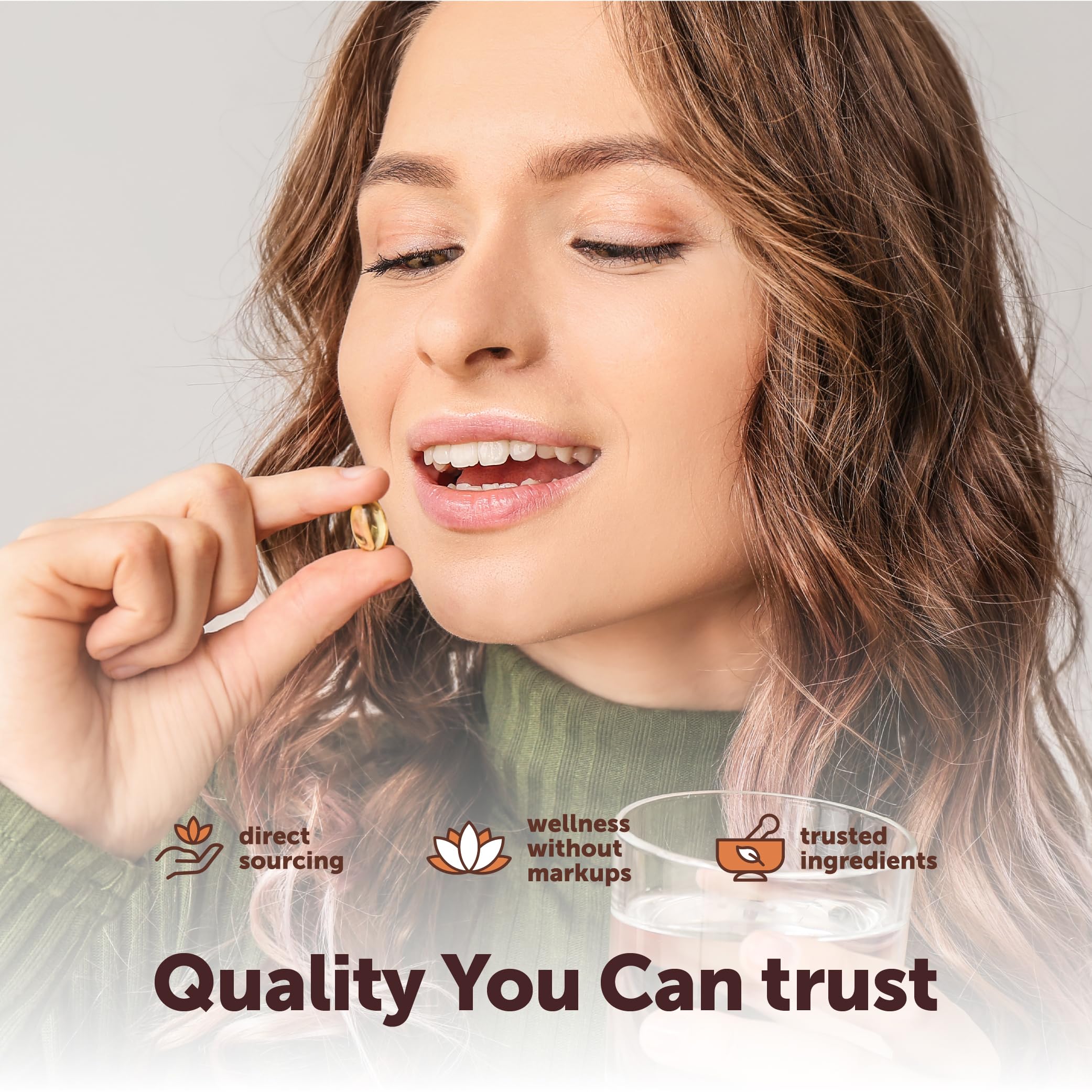 Micro Ingredients bolsa abierta con softgels mostrando cantidad visible