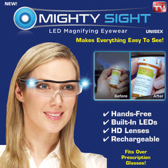 Mighty Sight colocado sobre gafas graduadas para uso cómodo y práctico