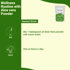 minature polvo de aloe vertido en taza para mezclar y lograr gel casero