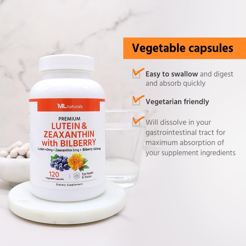 ML Naturals cápsula en mano para comparar tamaño y facilidad de ingesta