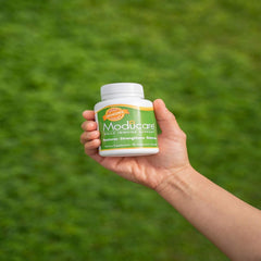 Moducare ingredientes vegetales cerca resaltando origen vegetal y pureza