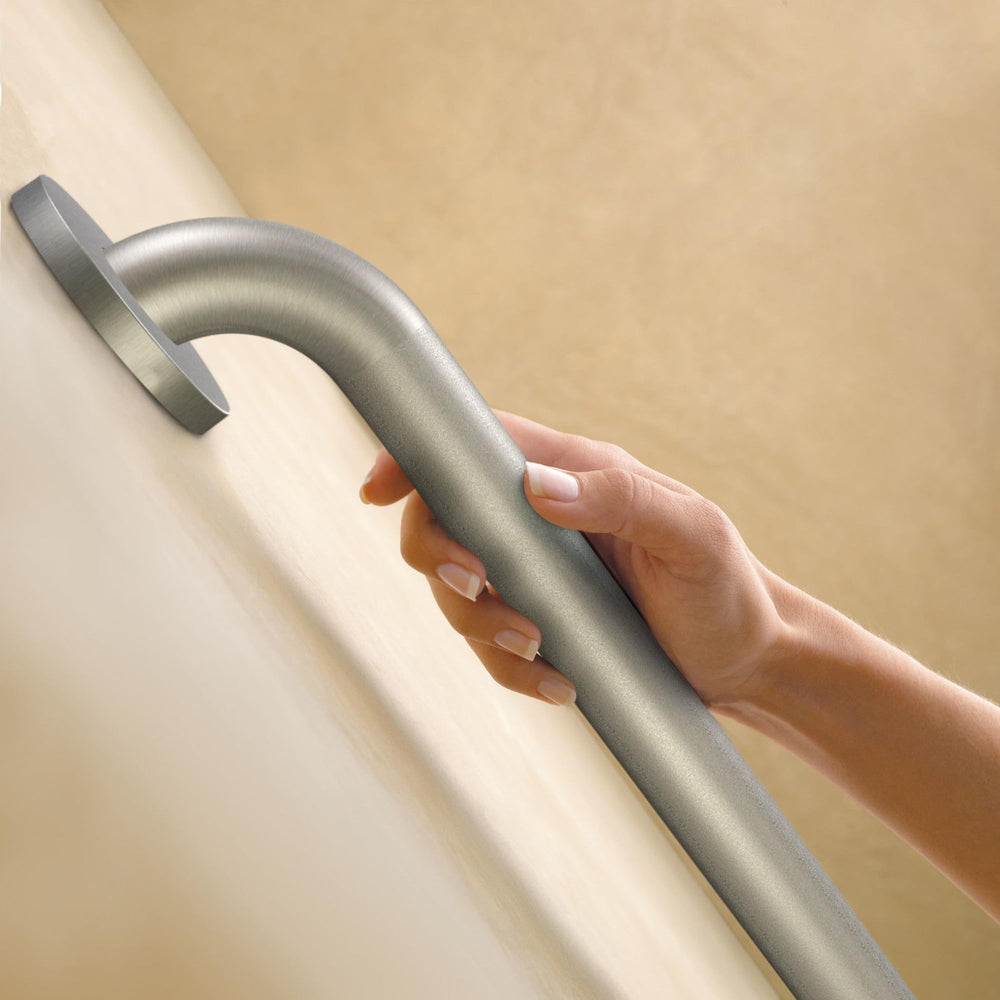 Moen packaging y etiqueta modelo R8936P para identificación rápida