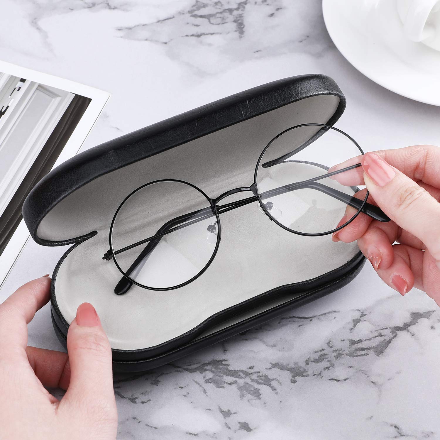 MoKo espejo integrado usado para cambiar lentillas con comodidad