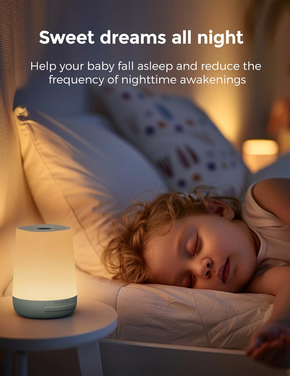 Momcozy tamaño comparado con mano para ver escala y portabilidad