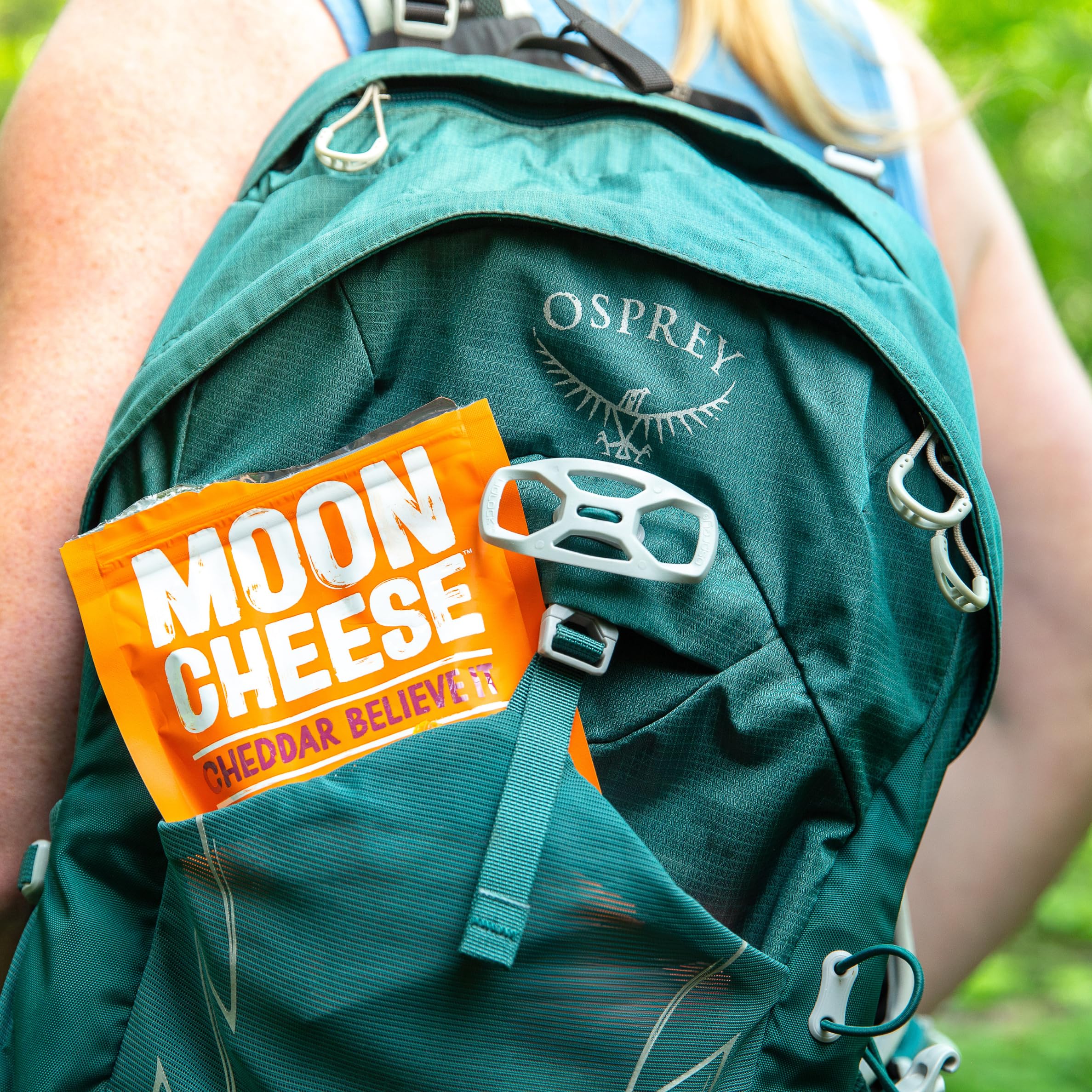 Moon Cheese crujido visible al partir una pieza, beneficio experiencia crocante