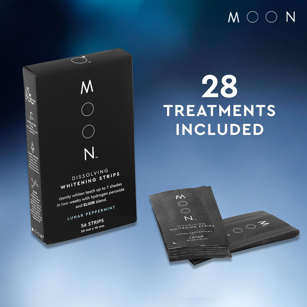 MOON tira aplicada en dientes durante uso para blanqueamiento discreto