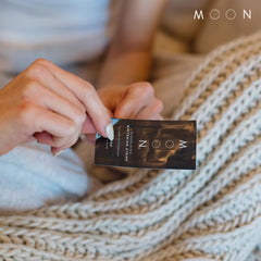 MOON ingredientes con aceites esenciales y peróxido de hidrógeno beneficiosos