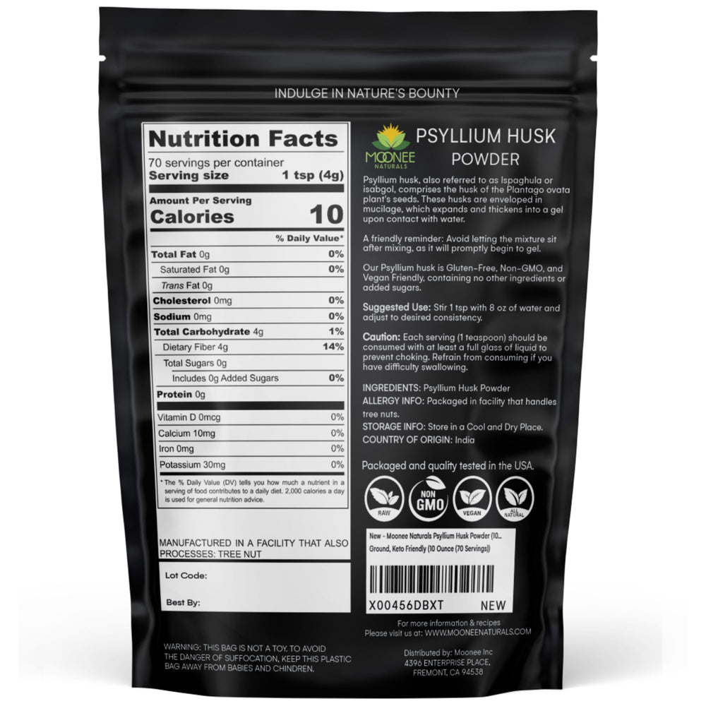 Moonee Naturals en cocina con ingredientes, imagen de uso cotidiano saludable