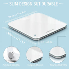 MPBEKING persona usándola en baño, muestra ergonomía y estabilidad