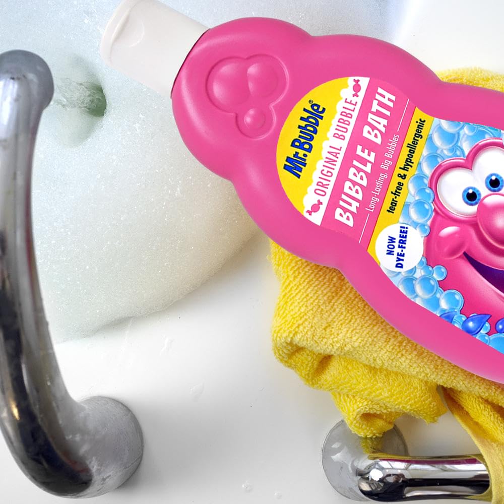 Baño familiar: niños disfrutando burbujas Mr. Bubble para horas de juego seguro