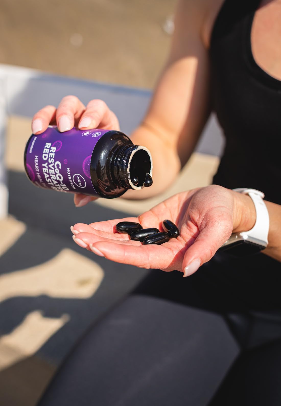 MRM Nutrition CoQ-10 Resveratrol Arroz de Levadura Roja, interior de cápsulas con energía celular