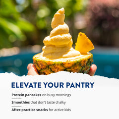MRM cuchara con porción de proteína junto al envase para escala de tamaño