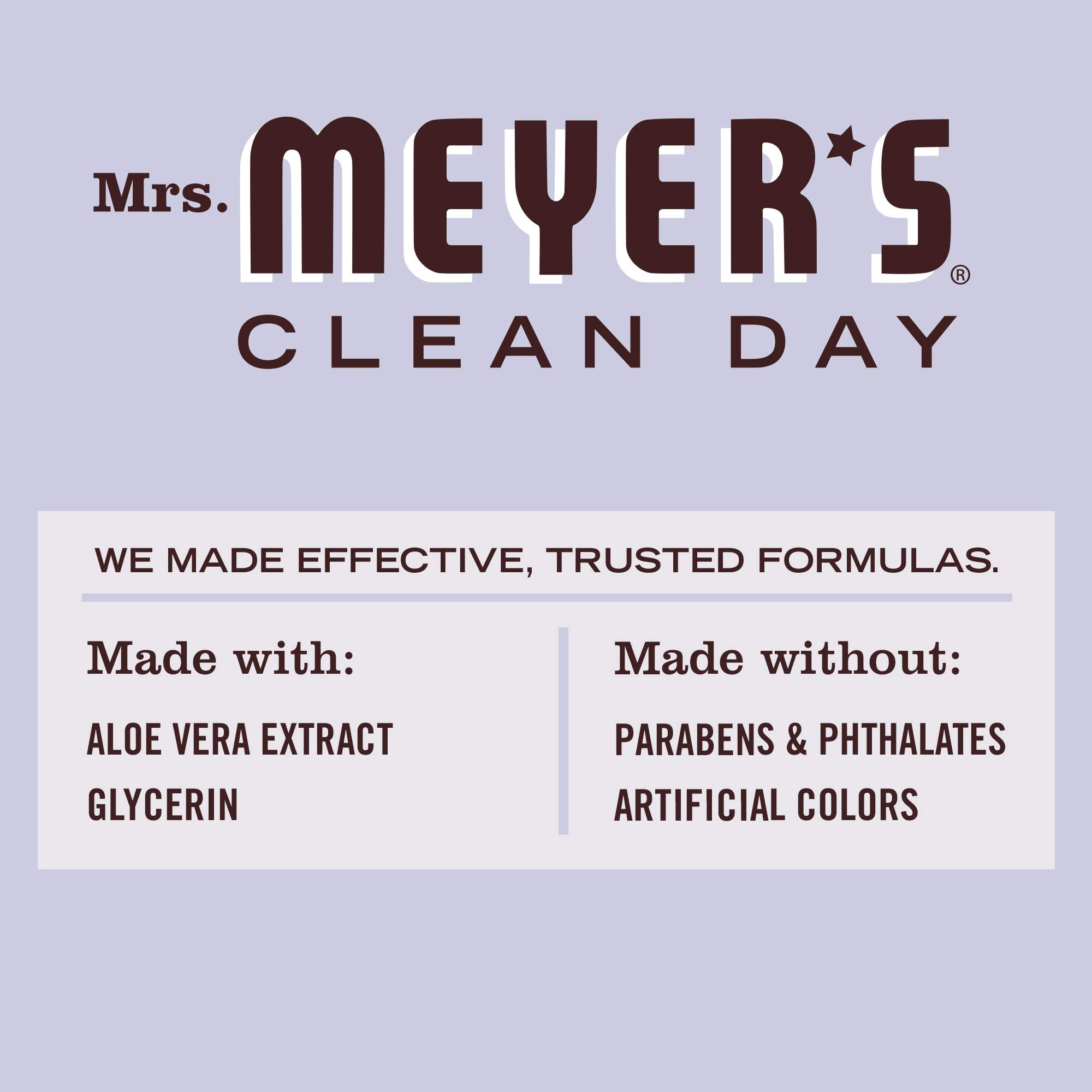 Mrs. Meyer's producto en uso rociando manos para higiene portátil