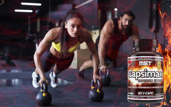 Envase MST Capsimax al lado de un desayuno equilibrado representando su uso en rutina