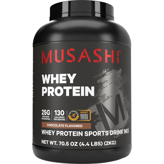Musashi bote frontal mostrando el envase y beneficio de proteína diaria