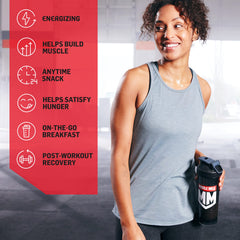 Muscle Milk cucharada medidora junto a vaso para comparar tamaño de porción