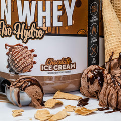 MuscleSport batido servido en vaso demostrando crema y sabor indulgente
