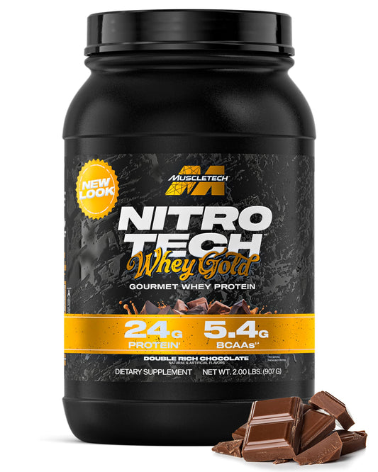 MuscleTech envase frontal Double Rich Chocolate mostrando formato 2 lb y beneficio recuperacion