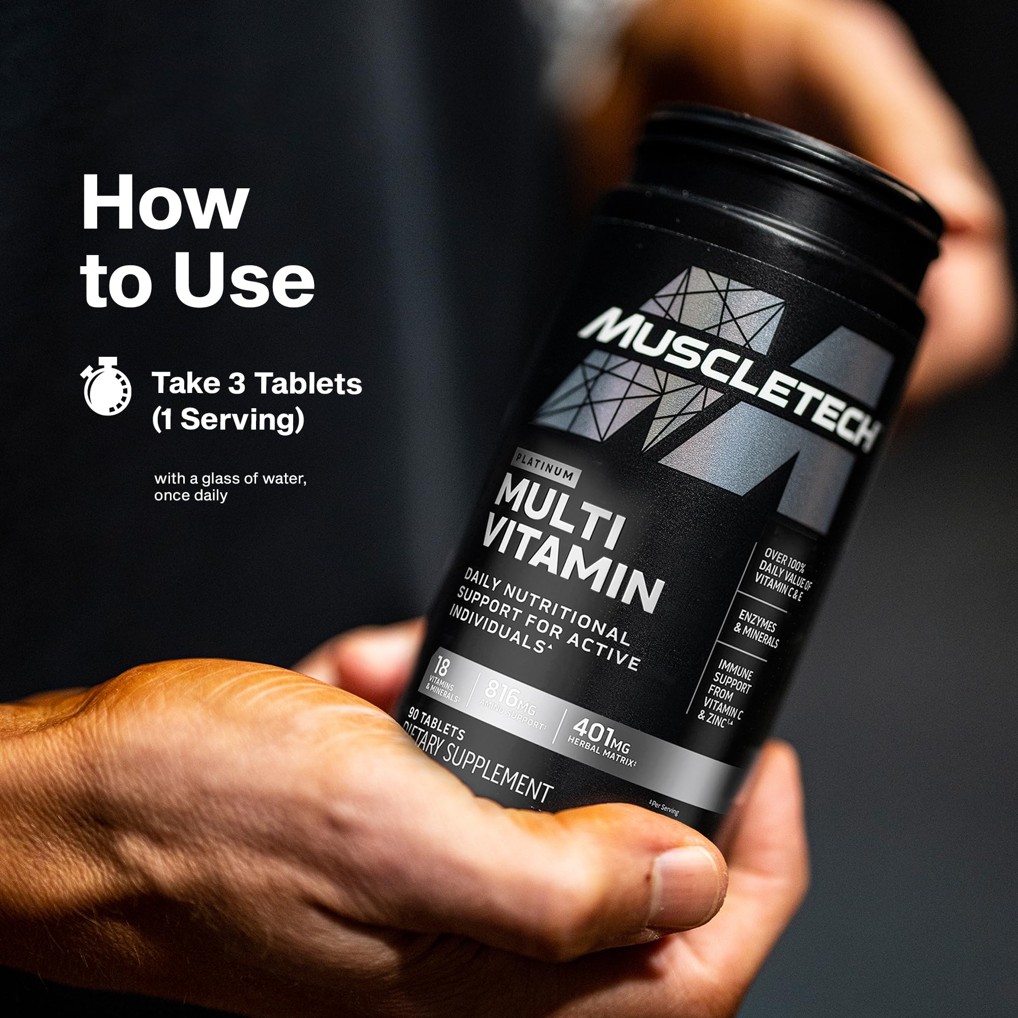 MuscleTech comparación de tamaño de la tableta junto a una moneda