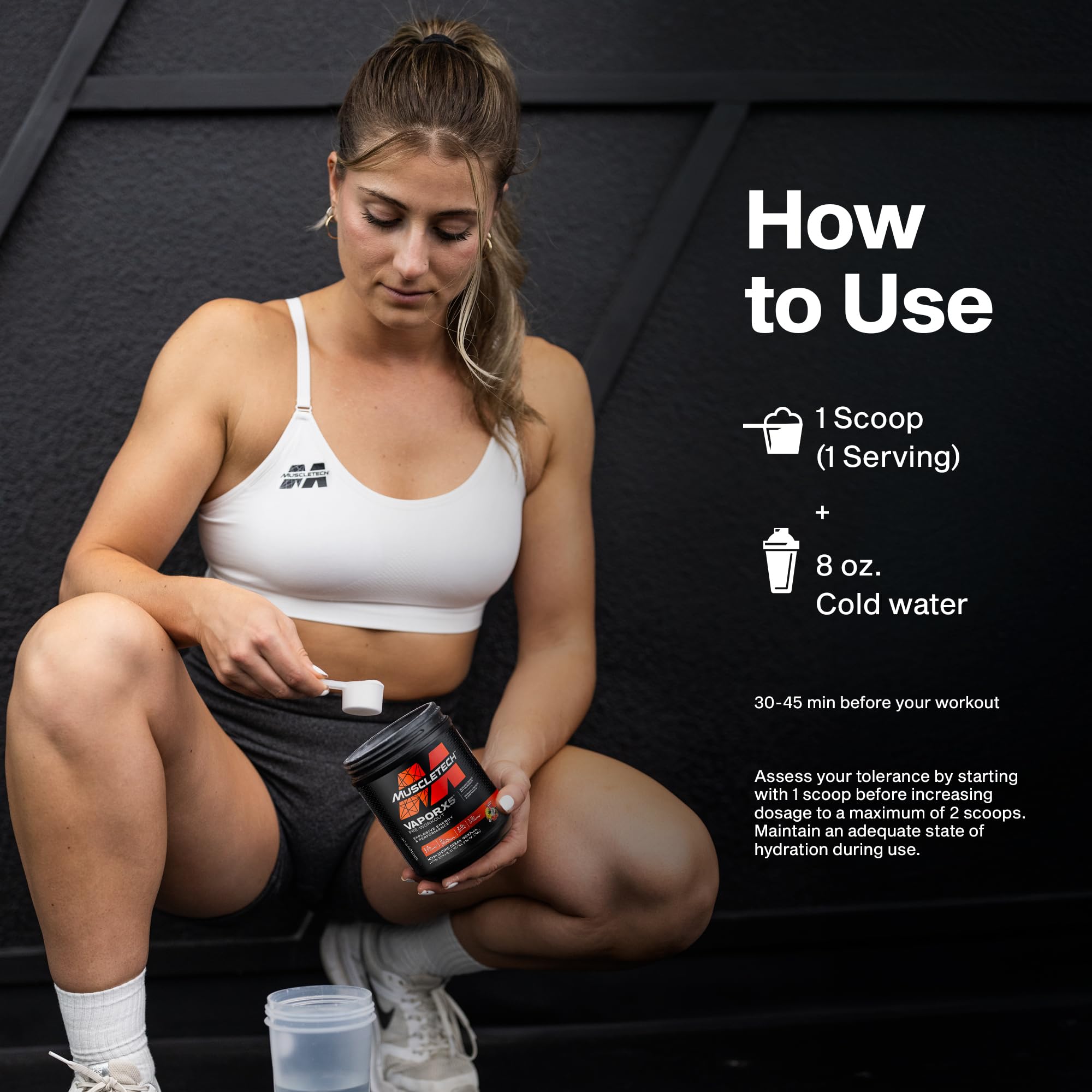 MuscleTech Vapor X5 comparación de tamaño del envase mostrando portabilidad y conveniencia