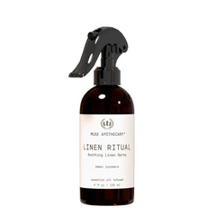 Muse Apothecary frasco frontal mostrando etiqueta clara y elegante