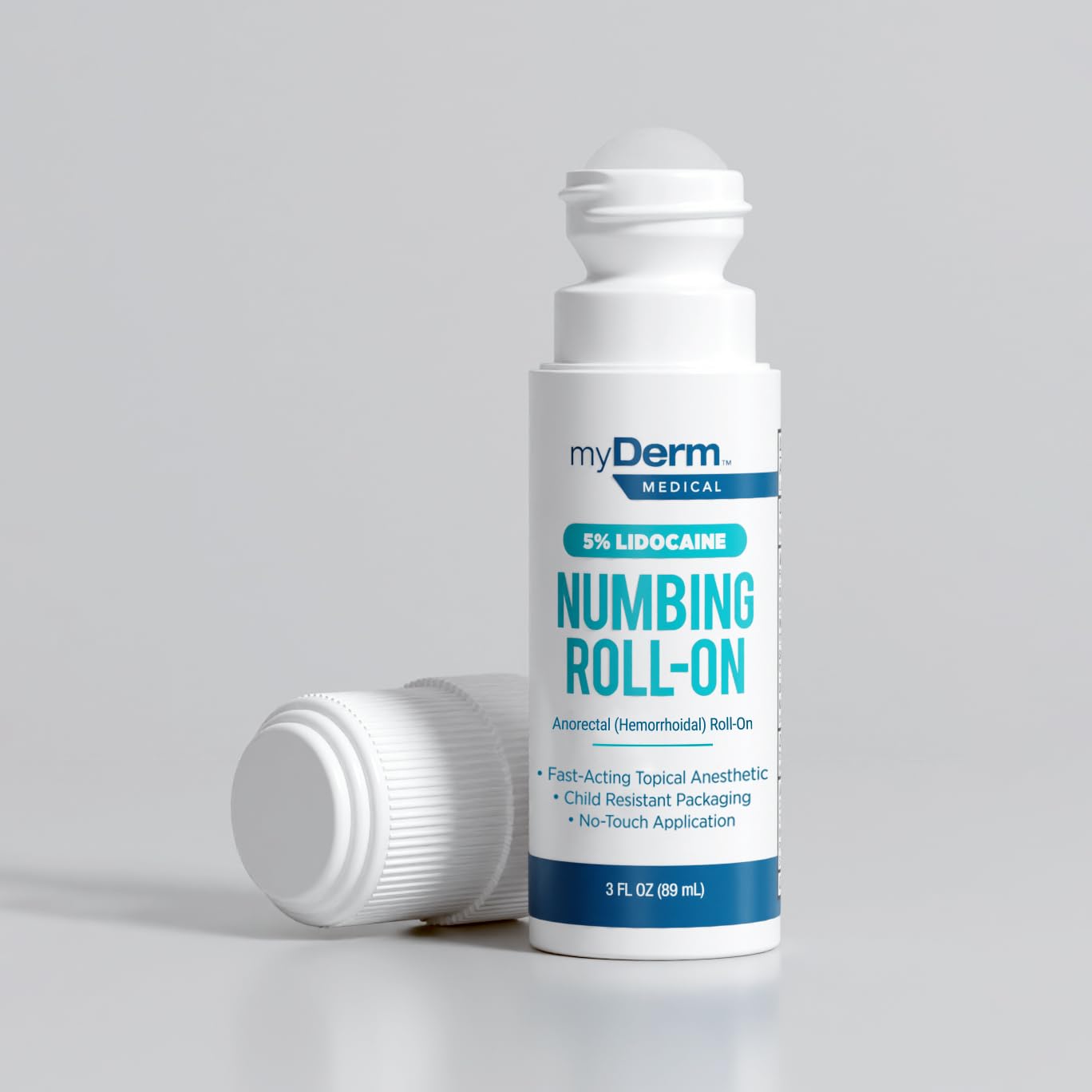 Myderm roll-on frente mostrando etiqueta y tamaño, beneficio facilidad de uso