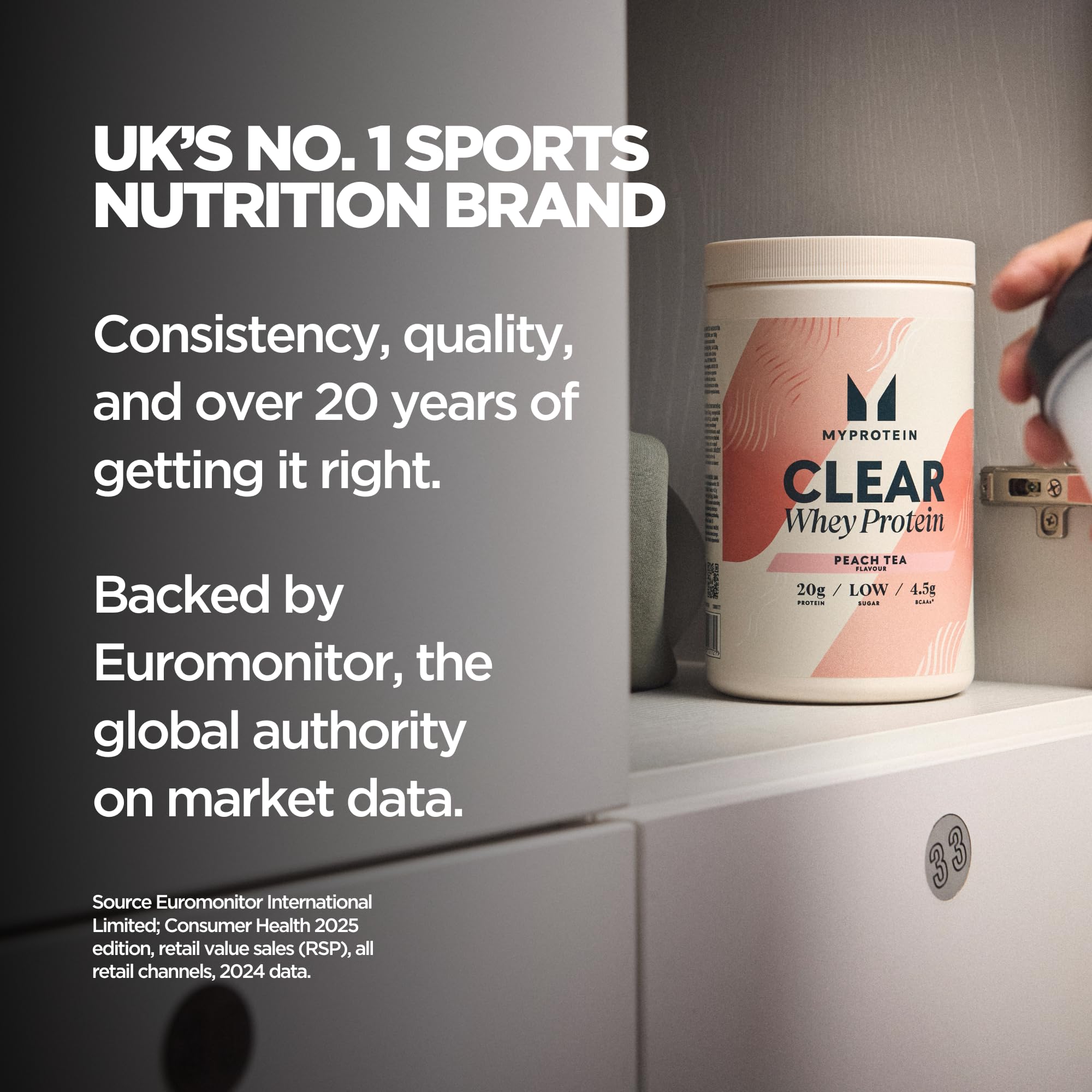 Myprotein etiqueta nutricional abierta mostrando proteína y calorías