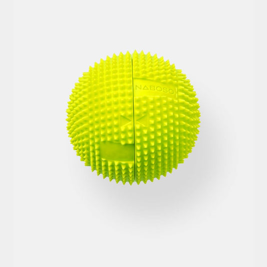 NABOSO Neuro Ball primer plano de la textura con domos para mayor liberación miofascial