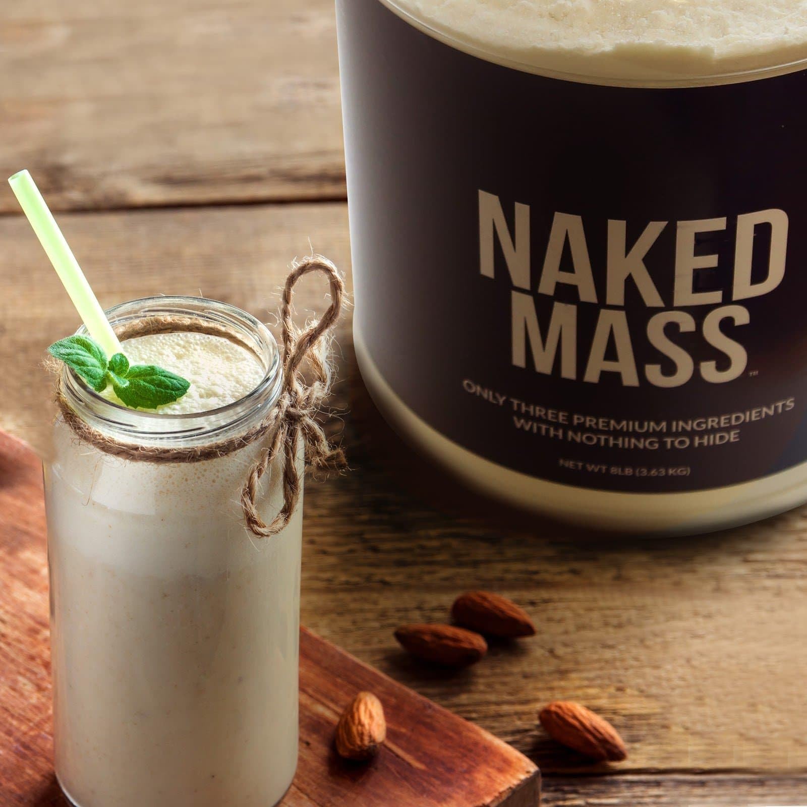 NAKED batido en vaso con fruta, ideal para añadir calorías saludables