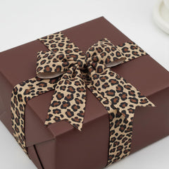 Naturahand guirnalda decorada con cinta leopardo, añade contraste y estilo