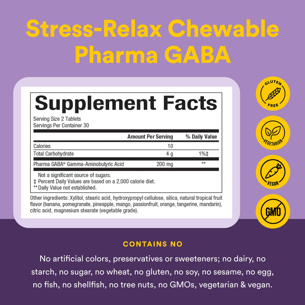 Persona tomando Natural Factors Pharma GABA antes de acostarse para favorecer sueño reparador
