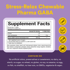Persona tomando Natural Factors Pharma GABA antes de acostarse para favorecer sueño reparador
