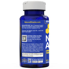 Ingredientes de NeuroAlert sobre mesa, NATURAL STACKS resaltando pureza y composición