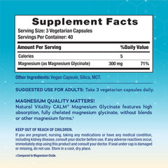 Natural Vitality cápsula en mano, muestra tamaño y fácil ingestión