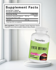 NaturalSlim Stress Defender comparado en mano para ver escala y tamaño