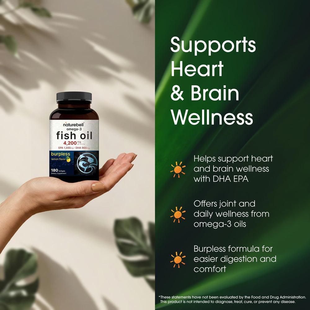 NatureBell cápsulas en mano para comparar tamaño y dosificación