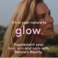 Nature's Bounty varios caplets sobre fondo blanco ilustrando la porción