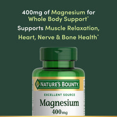Nature's Bounty cápsula junto a regla para mostrar tamaño cómodo