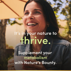 Nature's Bounty cápsulas usadas en batido para complemento alimenticio