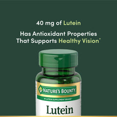Bote abierto con softgels Nature's Bounty Lutein visible y presentación lista para uso diario