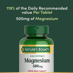 Nature's Bounty primer plano de un comprimido, muestra tamaño y forma para fácil ingestión
