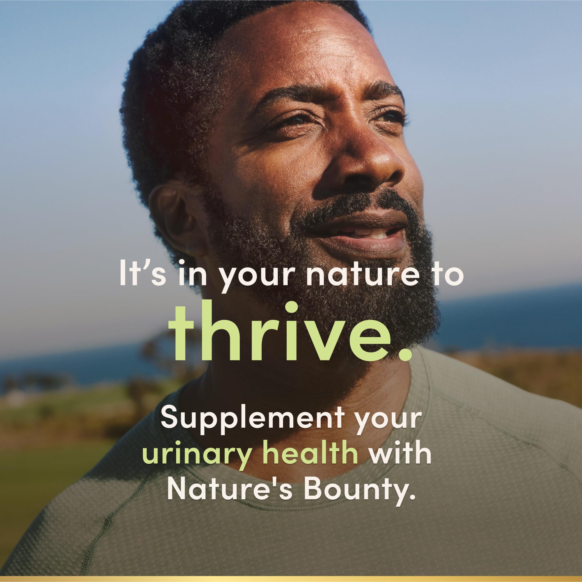 Nature's Bounty frasco junto a una regla para comparar tamaño y dosis