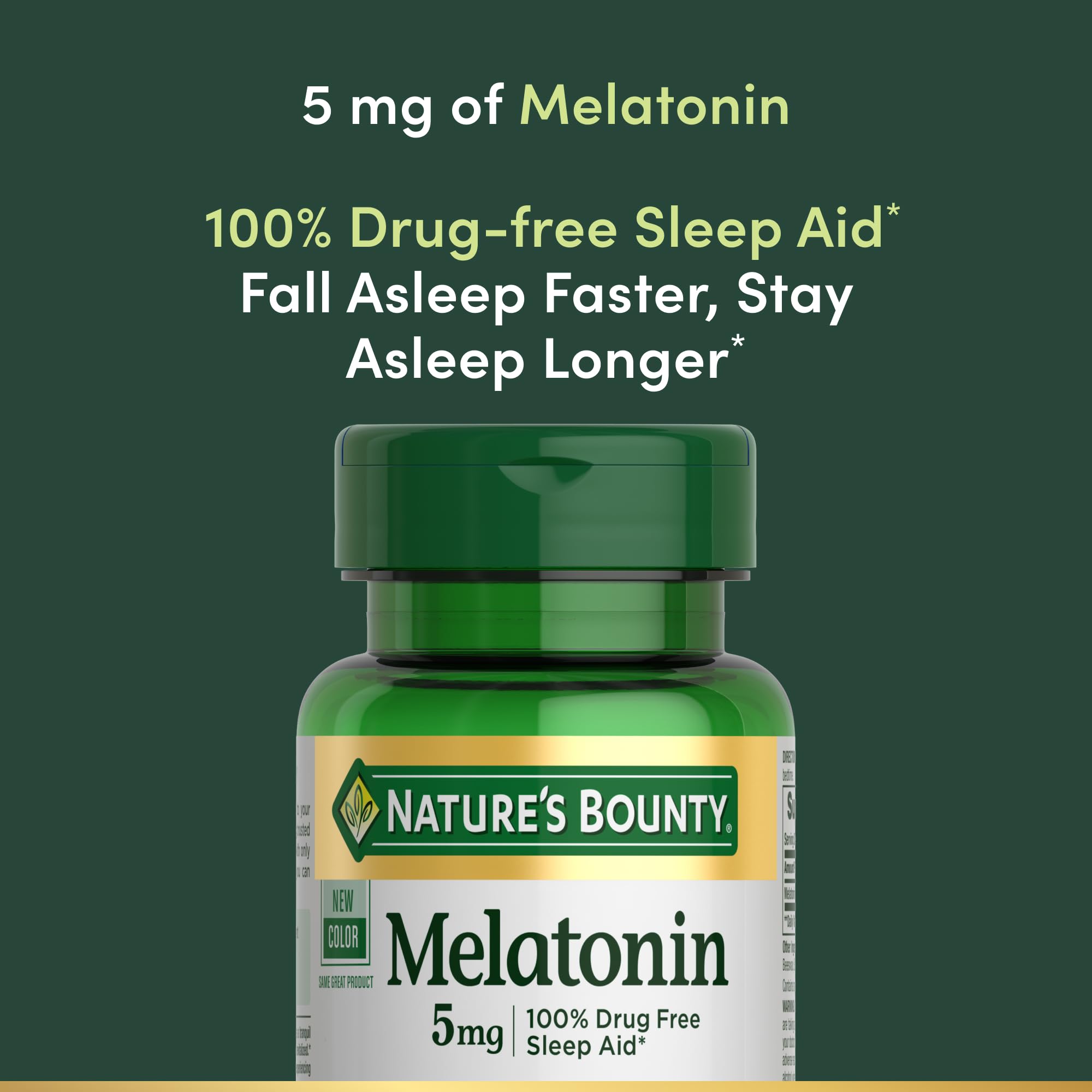 Nature's Bounty softgel junto a moneda para escala, tamaño práctico y portátil