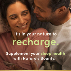 Nature's Bounty softgel en mesita de noche, ayuda al descanso nocturno