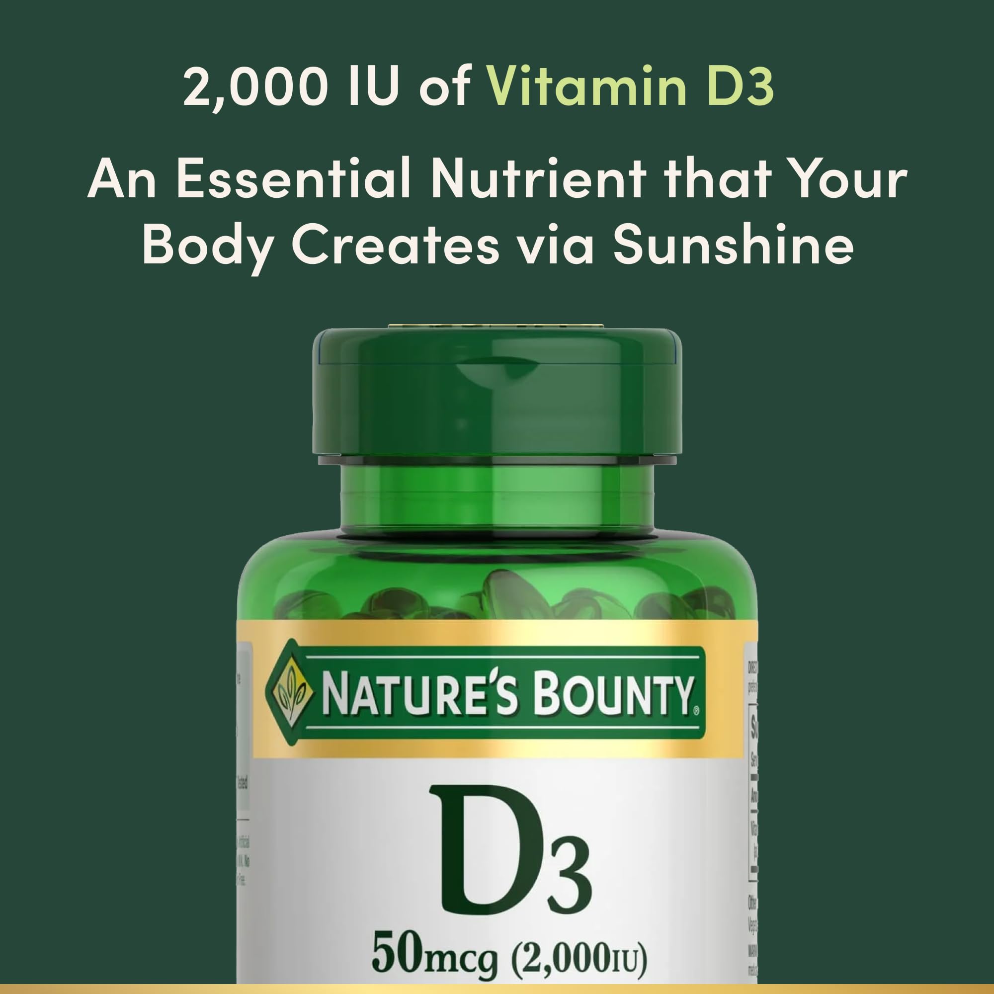 Nature's Bounty cápsula en mano para comparar tamaño y dosificación práctica