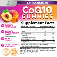 Nature's Nutrition primer plano de una gomita CoQ10 mostrando textura y color apetecible
