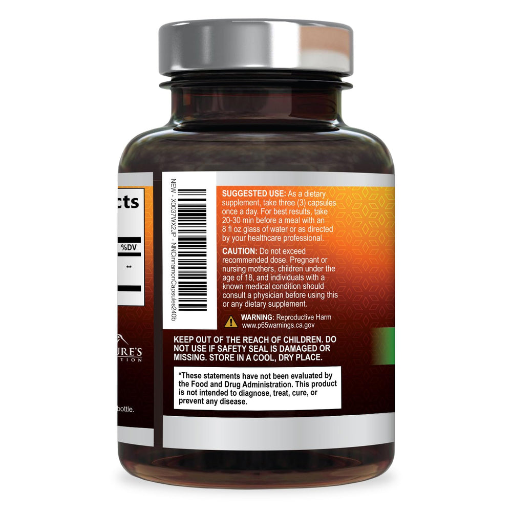 Nature's Nutrition botella en mesa de desayuno saludable, mejora rutinas matutinas