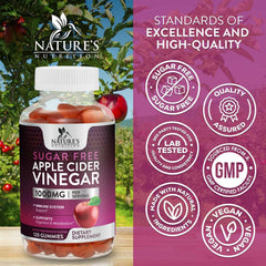 Nature's Nutrition gomita en mano lista para tomar, fácil consumo